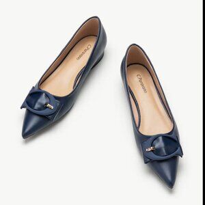 C. Parvano LEATHER FLATS C BUCKLE NAVY SIZE 9